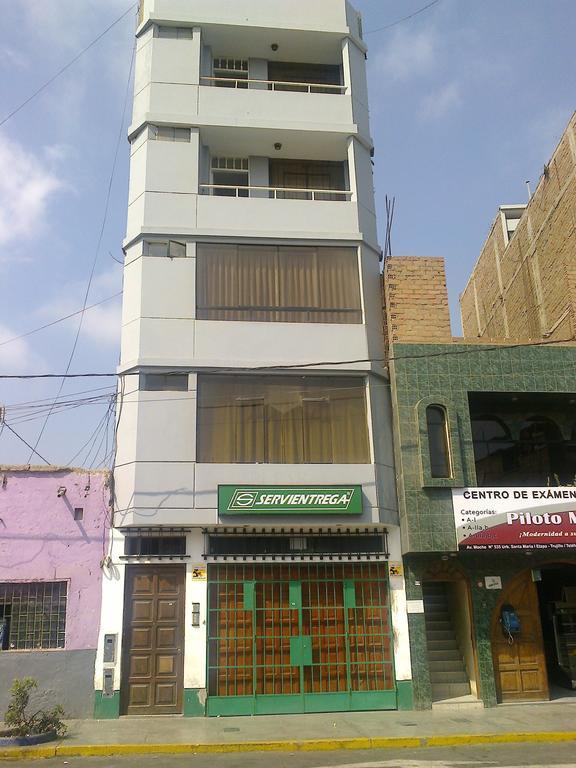 Strenua Santa Maria Suites Trujillo Exterior foto