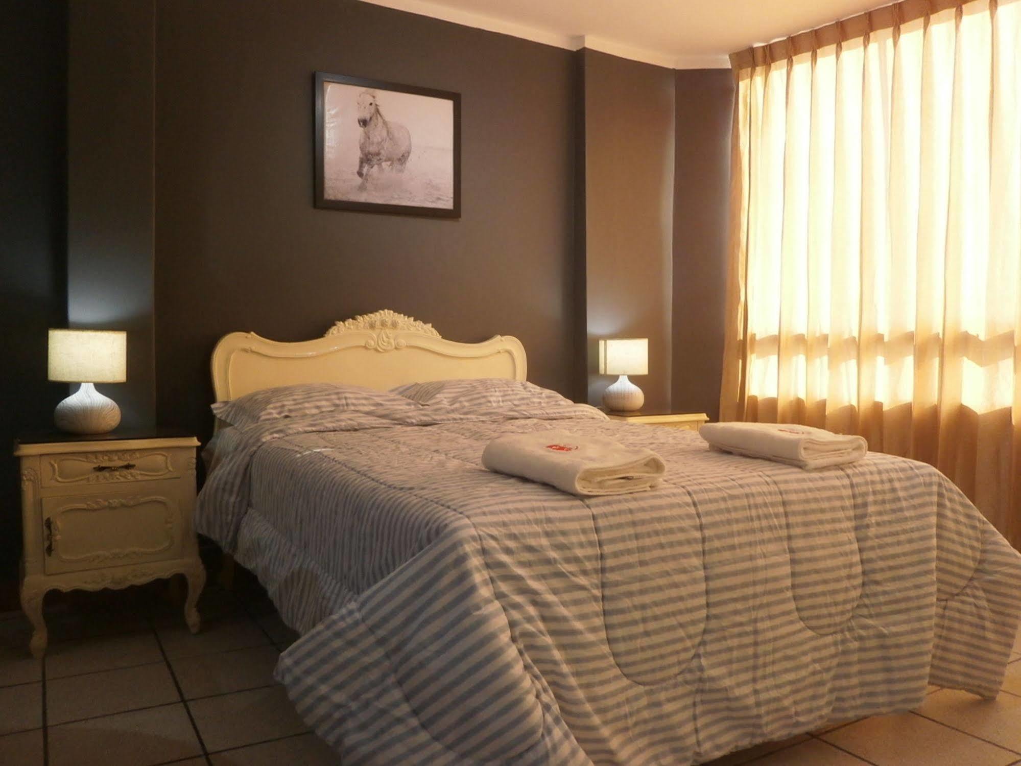 Strenua Santa Maria Suites Trujillo Exterior foto